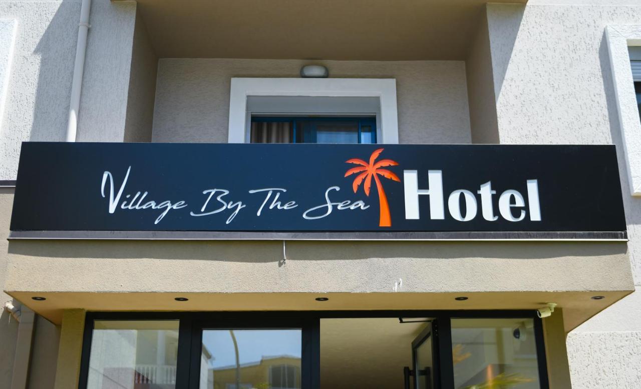 Village By The Sea Golem  Exterior foto